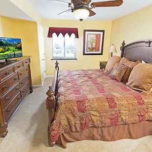 Club Three-Bedroom Villa